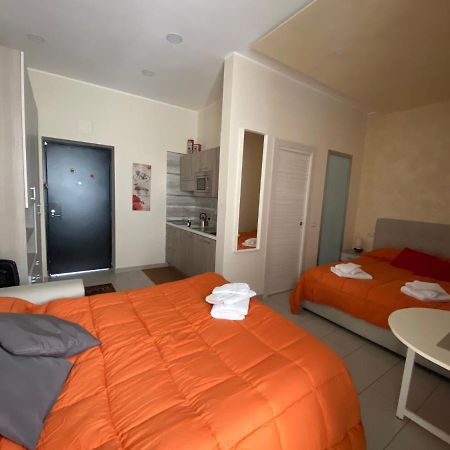Room25Mq Picasso Cercola Zewnętrze zdjęcie