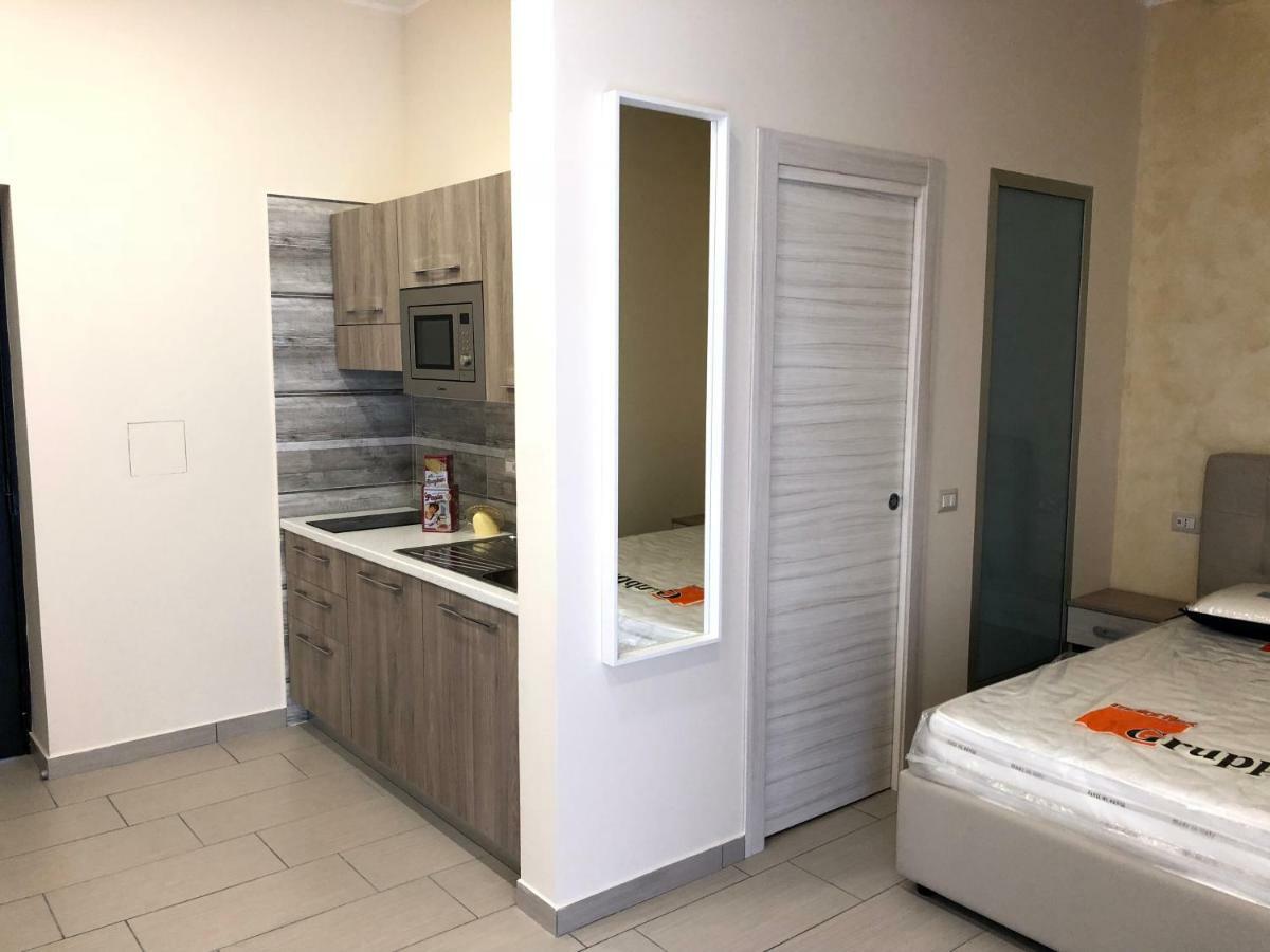 Room25Mq Picasso Cercola Zewnętrze zdjęcie