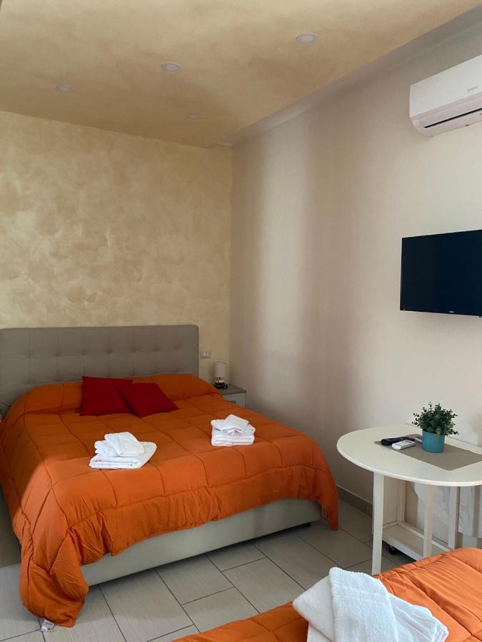 Room25Mq Picasso Cercola Zewnętrze zdjęcie